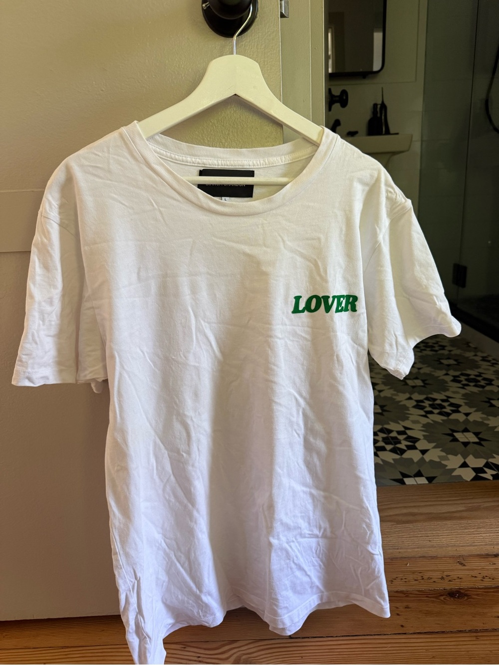 LOVER White Short Sleeve Graphic Tee